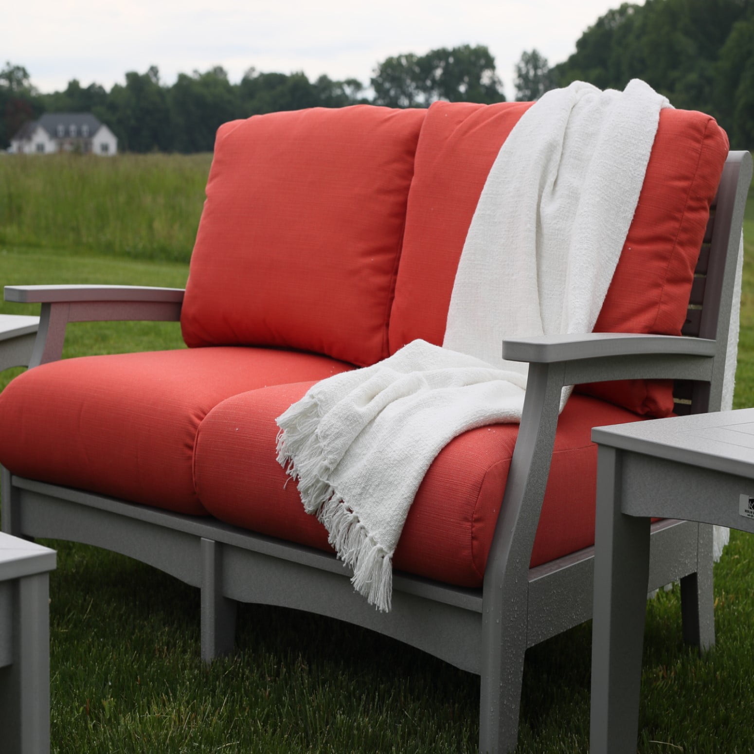 Classic Terrace Love Seat