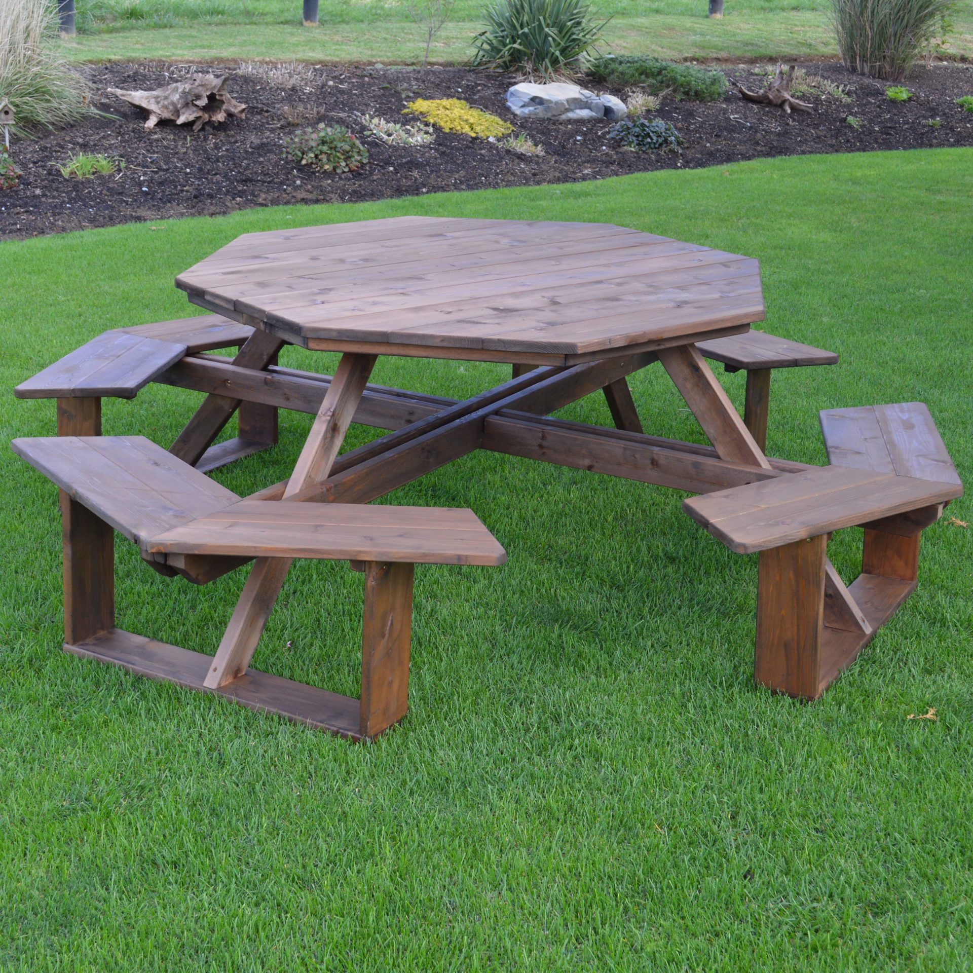 Cedar Octagon Walk-In Table