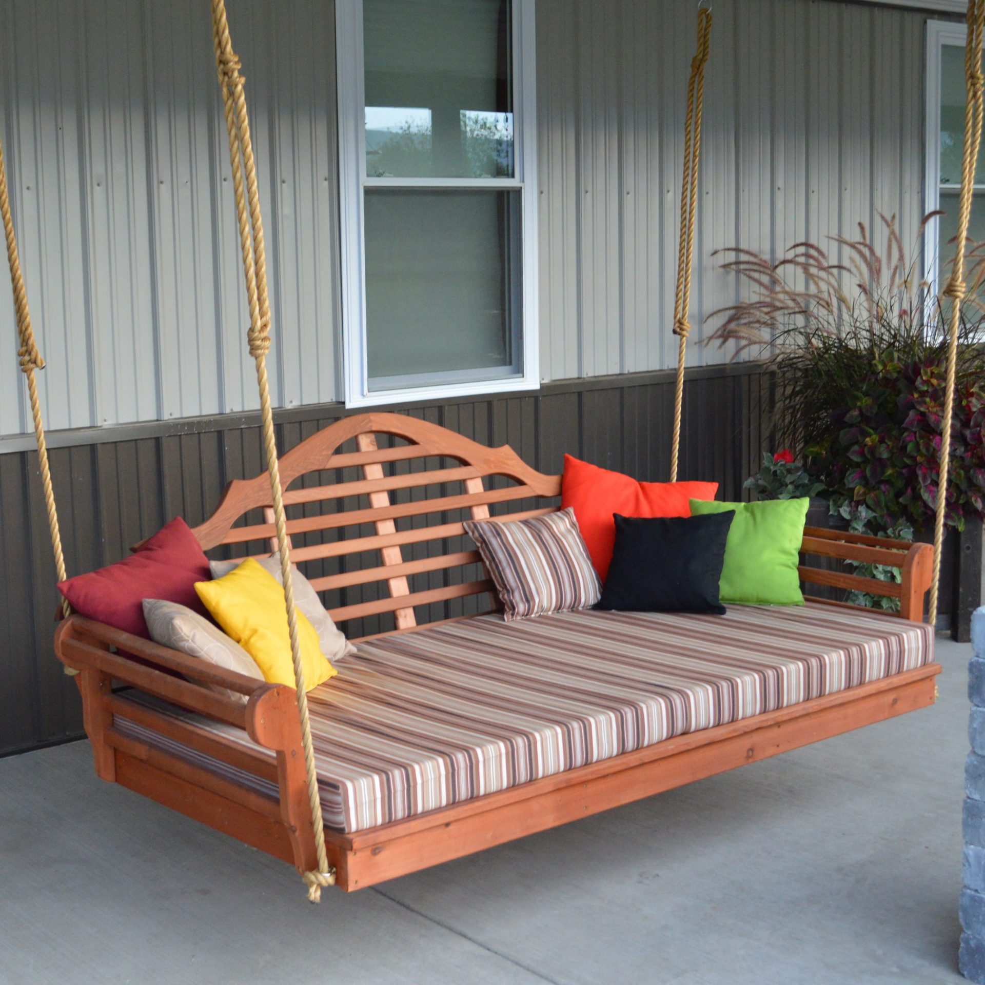 Cedar Marlboro Swing Bed