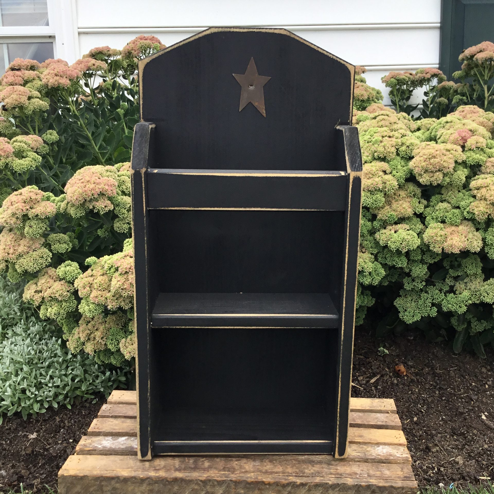 Primitive Pine Wood Wall Mounted Storage Rack