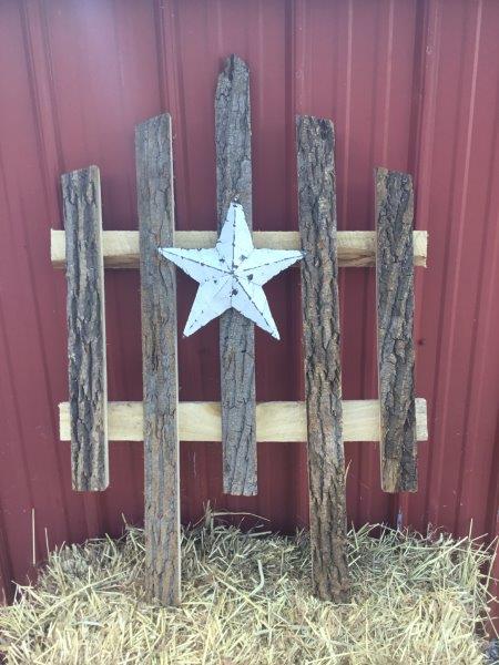 Bark Wood Accent Fence with Rustic Star
