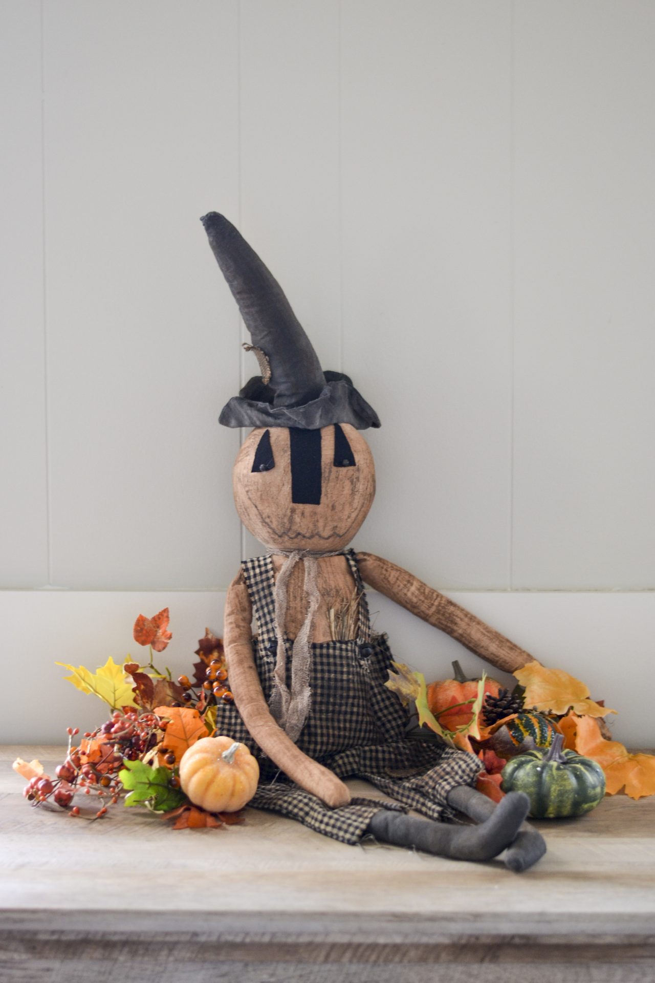 Rustic Scarecrow Seasonal Decor