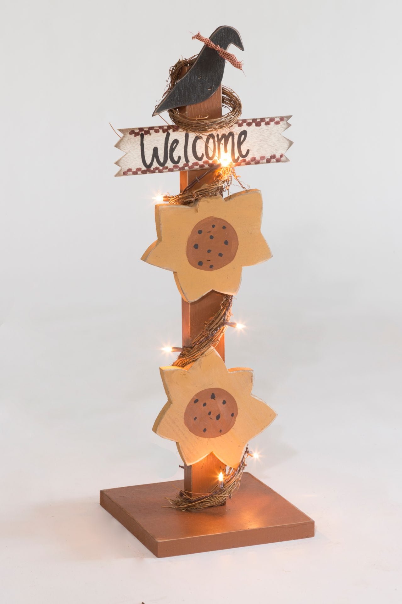 Primitive Sunflower Welcome Sign on Post