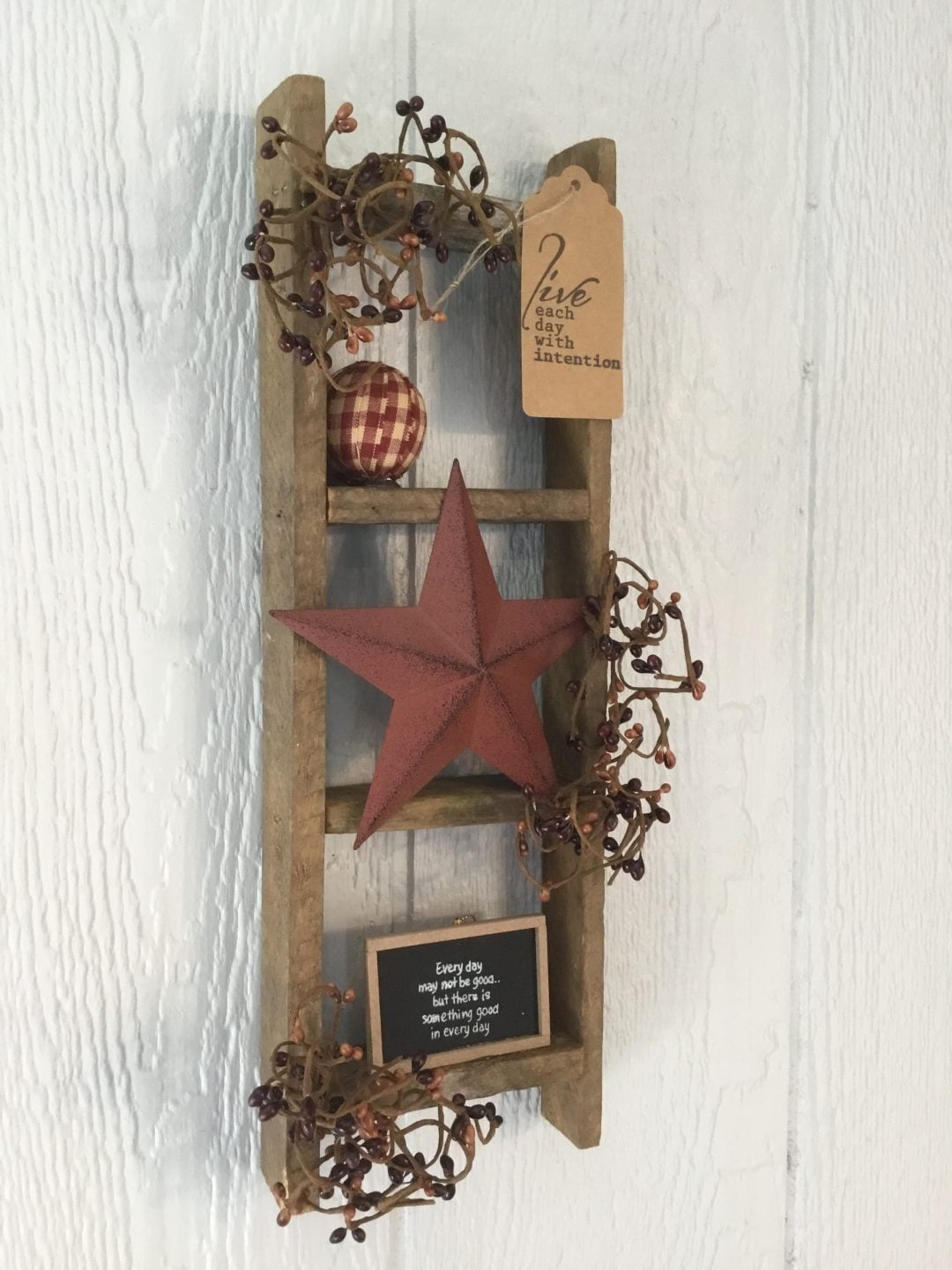 Small Decorative Tobacco Lath Ladder with Star