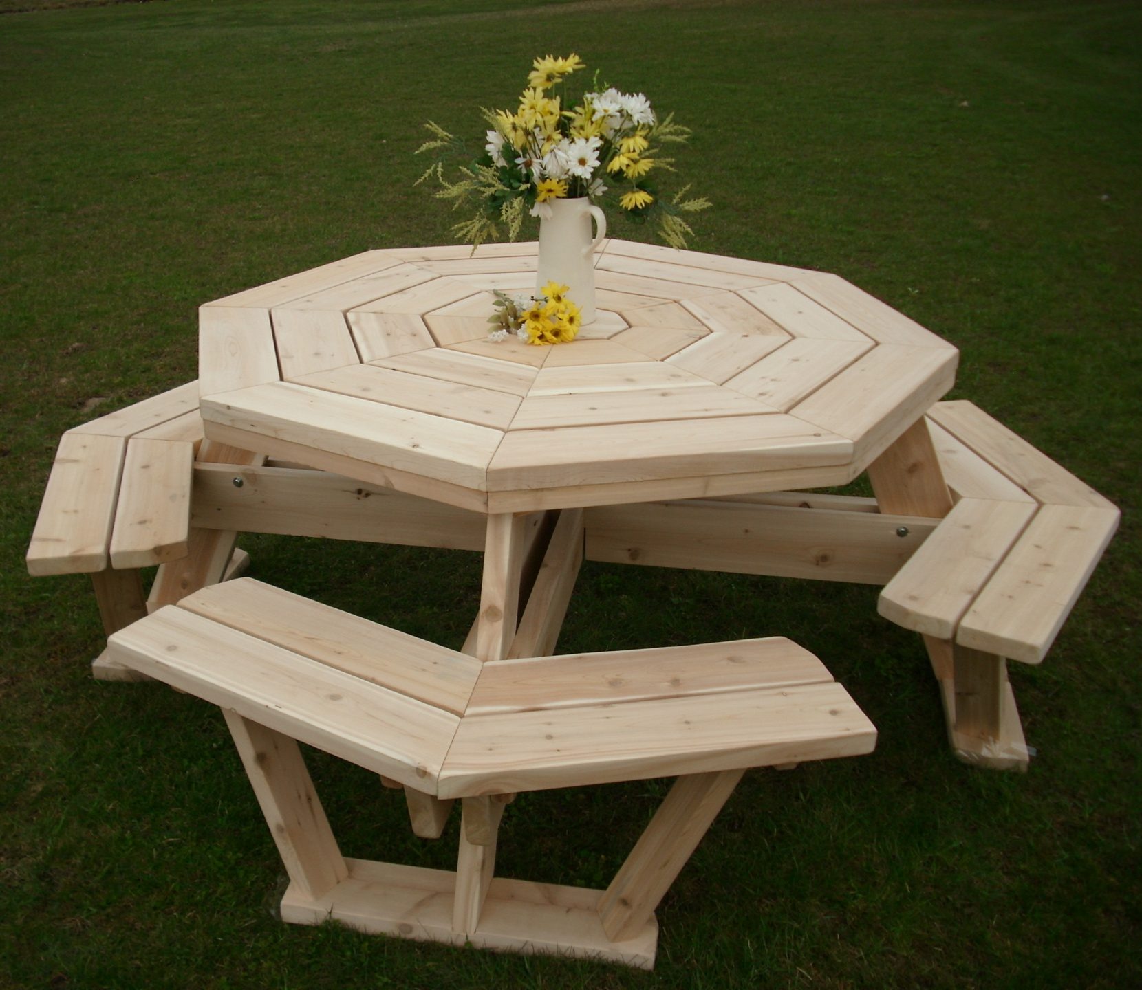 Outdoor White Cedar Log Octagon Picnic Table