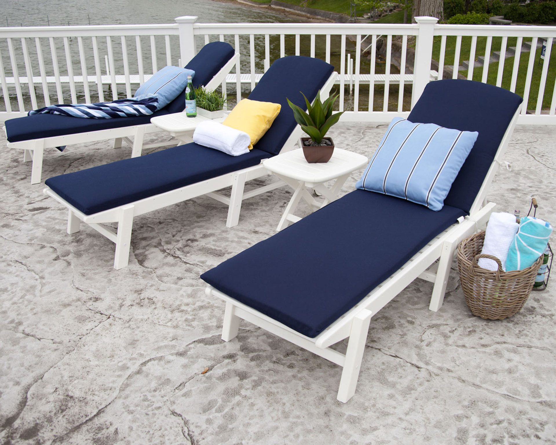 Polywood® – Nautical Chaise with Wheels