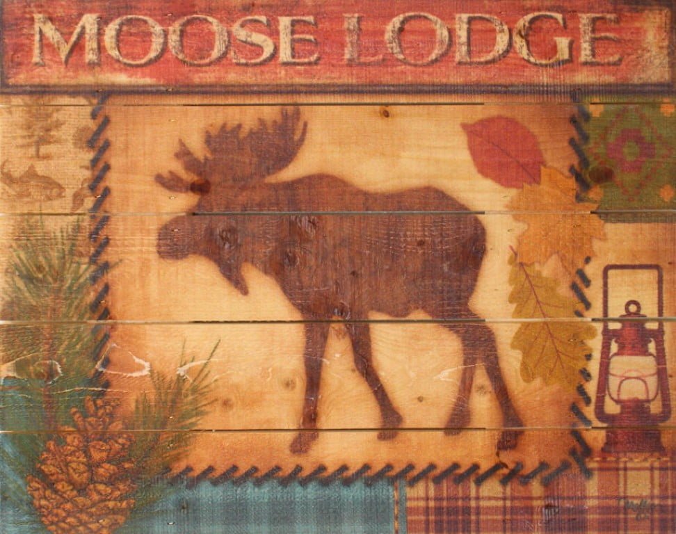 Wood Pallet Art – Moose Lodge