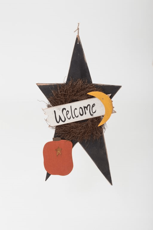 Primitive Wooden Welcome Star with Pumpkin