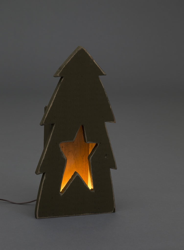 Primitive Christmas Decoration – Light Up Christmas Tree with Star Cutout